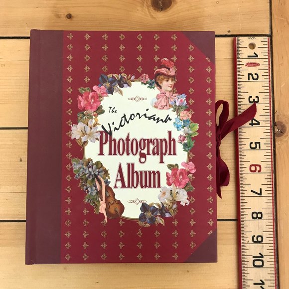 Victoriana Photograph Album Die-Cut Pages Floral Motif 1997 Whitecap R Frederick - Picture 1 of 6
